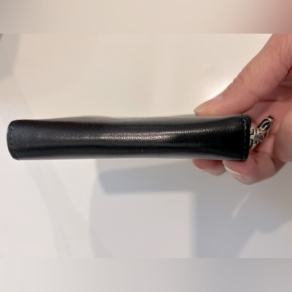 💯 Givenchy Black Lambskin Leather Shark Tooth Coin Purse Wallet - Unisex - Picture 8 of 10